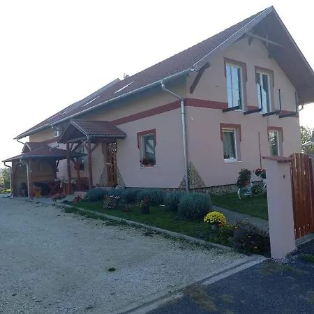 別荘 Koetel Utcai Vendeghaz Balatonkeresztúr