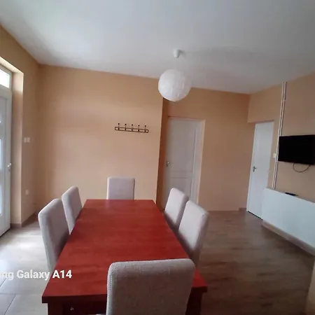 Holiday home Koetel Utcai Vendeghaz