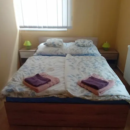 Koetel Utcai Vendeghaz 別荘 *