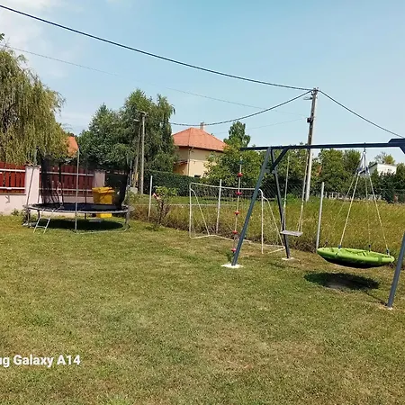 Koetel Utcai Vendeghaz Балатонкерестур