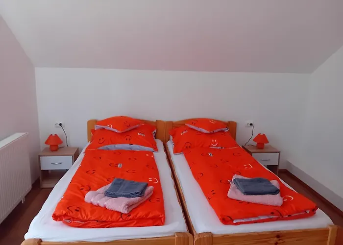 Koetel Utcai Vendeghaz Holiday home Balatonkeresztur
