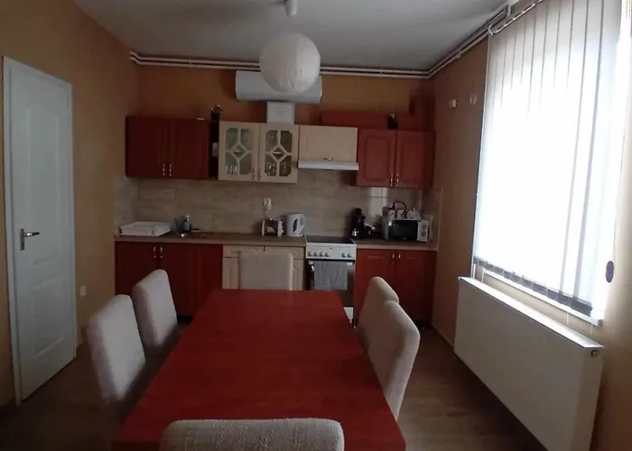 Koetel Utcai Vendeghaz