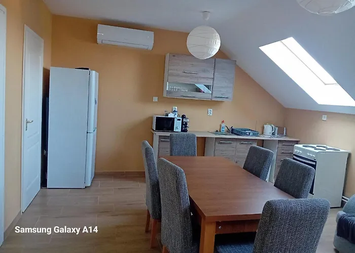 Koetel Utcai Vendeghaz Holiday home Balatonkeresztur